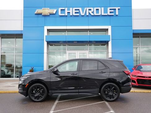 Used 2024 Chevrolet Equinox LS w/ LS Convenience Package AWD/4WD image 4