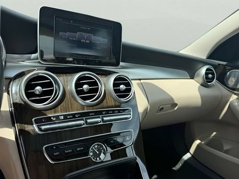 Used 2015 Mercedes-Benz C 300 4MATIC Sedan image 18