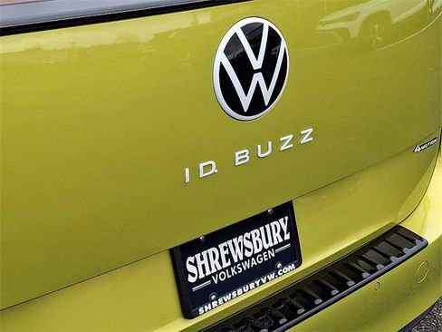 New 2025 Volkswagen ID. Buzz 1st Edition image 15