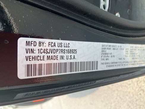 Used 2024 Jeep Wagoneer Series III AWD/4WD image 33
