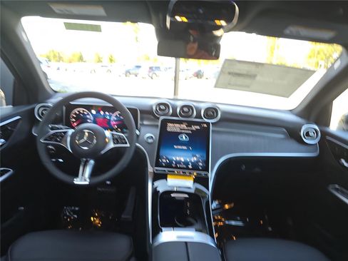 Used 2026 Mercedes-Benz GLC 300 4MATIC image 19