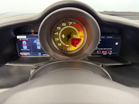 Used 2018 Ferrari 488 Spider RWD image 10