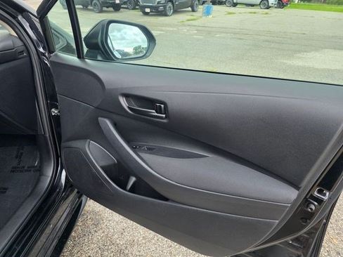 Used 2023 Toyota Corolla LE FWD image 15