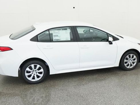 New 2026 Toyota Corolla LE FWD image 18