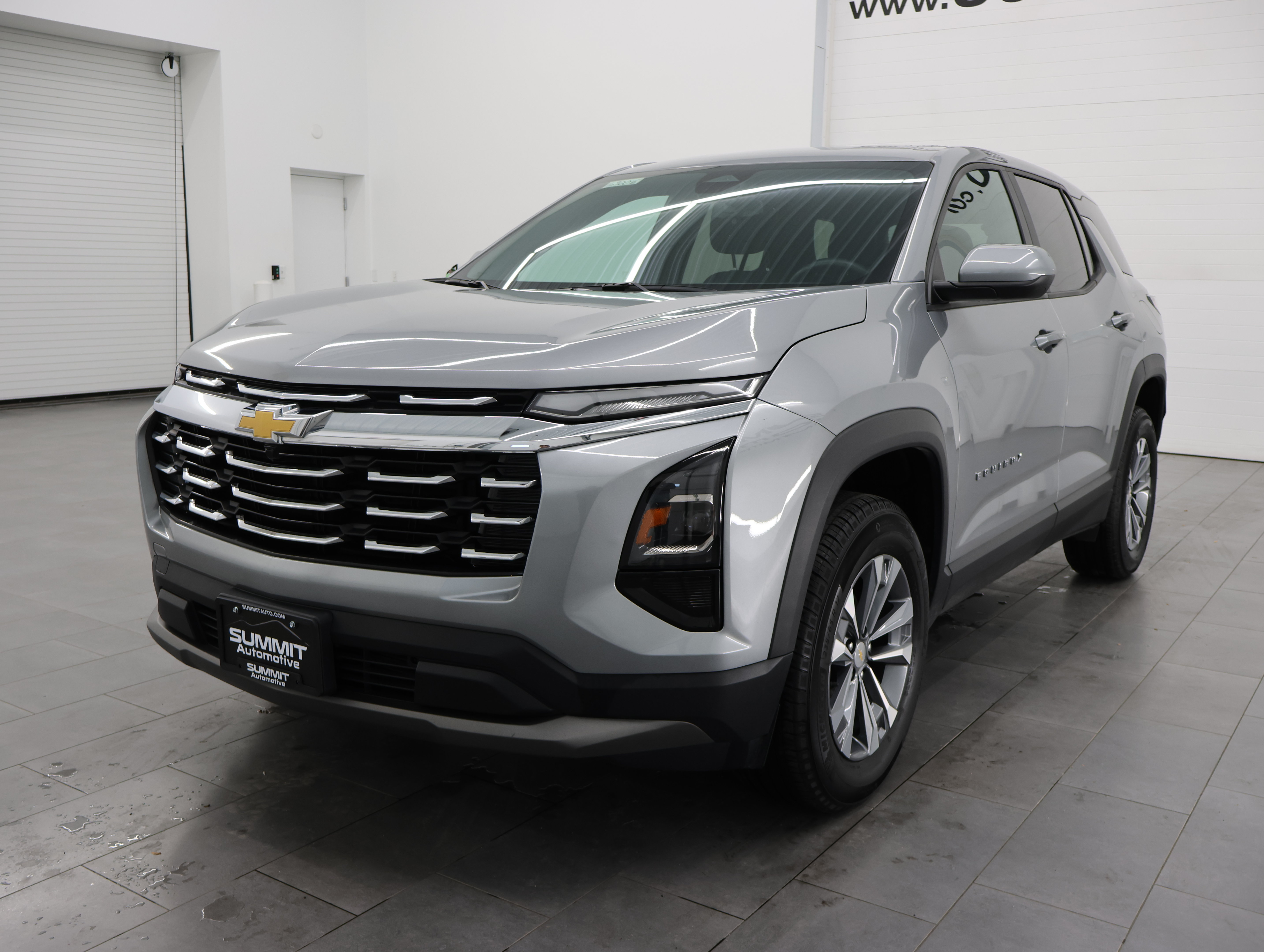 Used 2026 Chevrolet Equinox LT AWD/4WD image 7