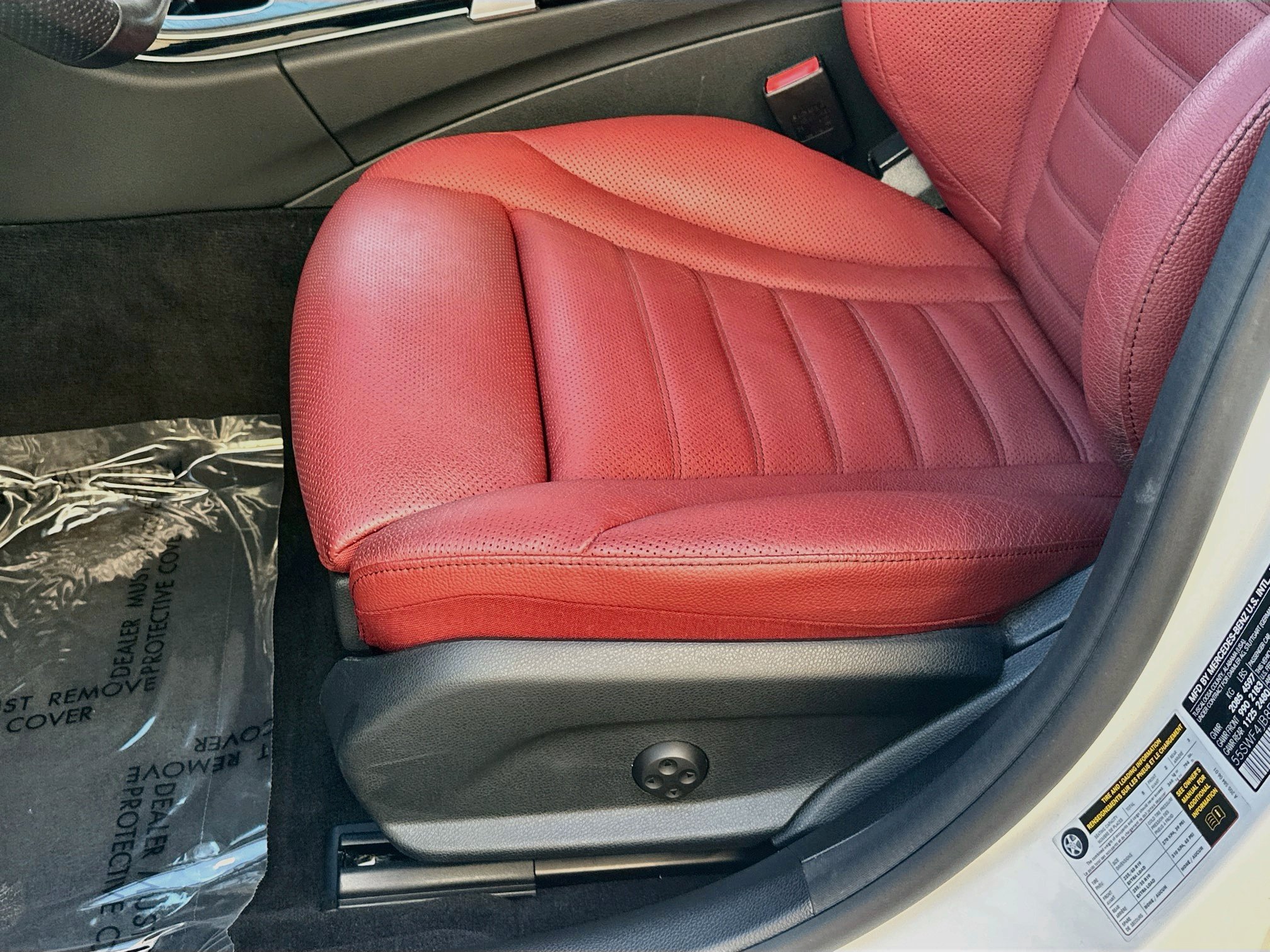 Used 2015 Mercedes-Benz C 300 Sedan image 18