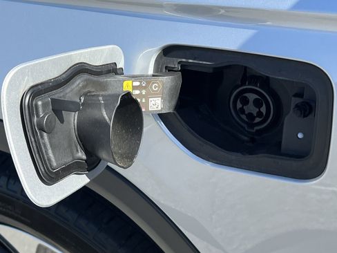 Used 2024 Jeep Grand Cherokee Limited 4xe image 45