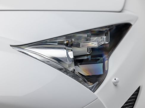 Used 2012 Lexus LFA RWD image 38
