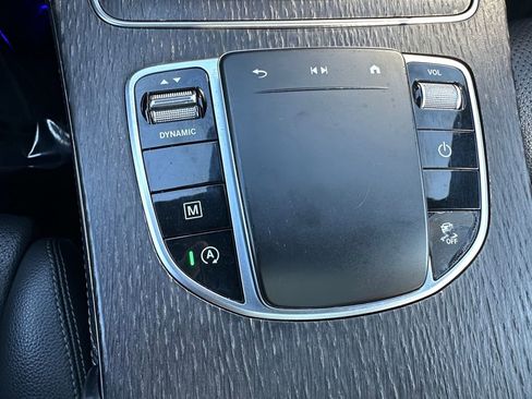 Used 2020 Mercedes-Benz GLC 300 4MATIC image 16