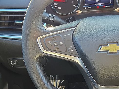 Used 2022 Chevrolet Equinox LT FWD image 19