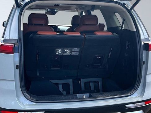 Used 2022 Kia Carnival SX Prestige FWD image 35