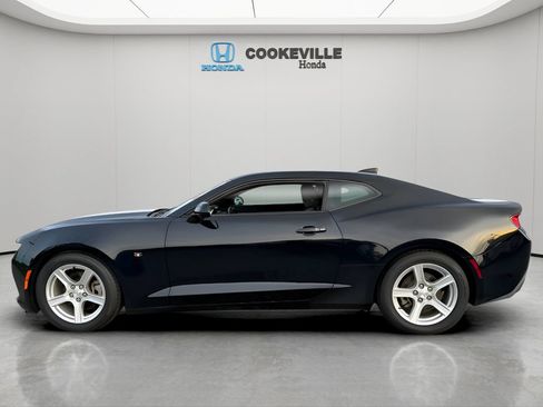 Used 2018 Chevrolet Camaro LS RWD image 12
