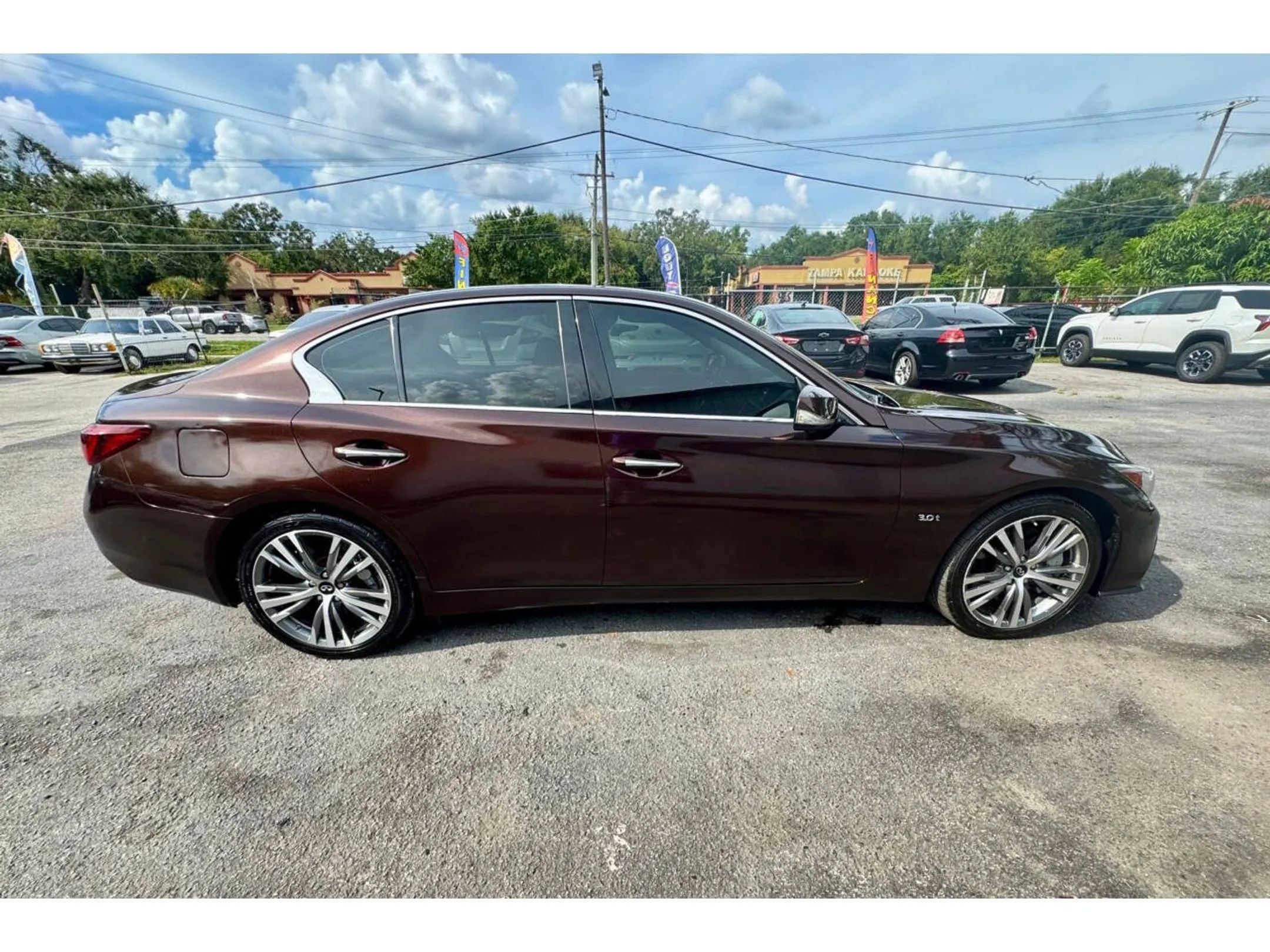 Used 2018 INFINITI Q50 Luxe AWD/4WD image 14