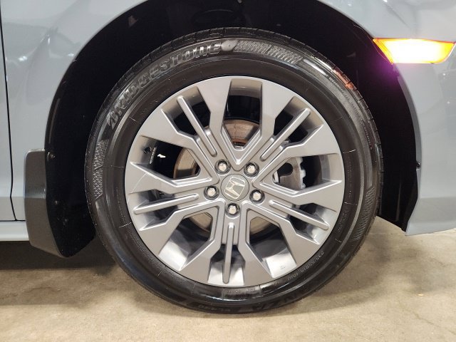 Certified 2025 Honda Odyssey Touring image 40
