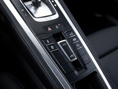 Used 2024 Porsche 718 Boxster GTS image 30