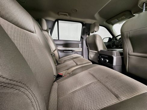 Used 2020 Ford Expedition XLT RWD image 25