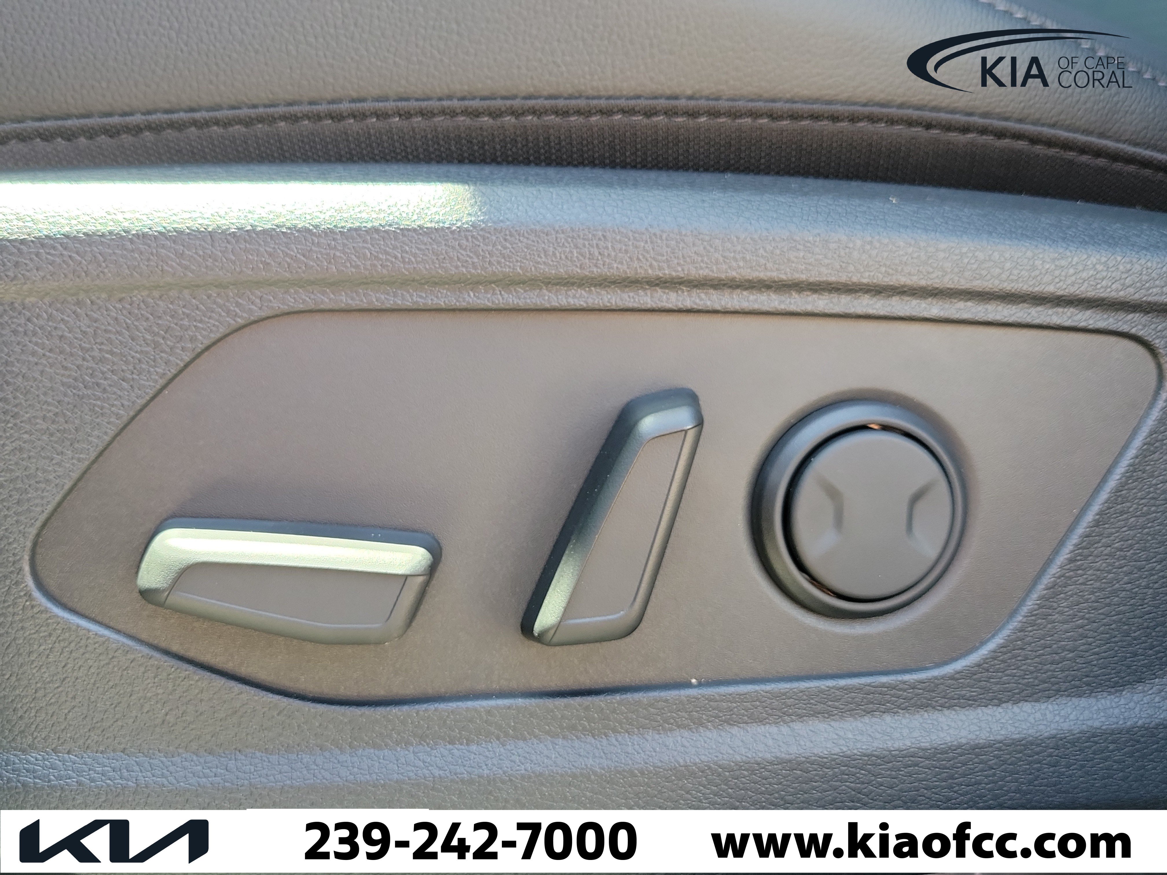 New 2026 Kia Sportage SX FWD image 23