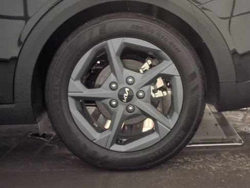 Used 2025 Kia K4 FWD image 13