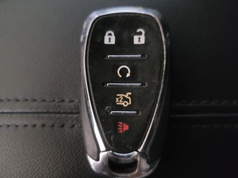Used 2020 Chevrolet Malibu LT FWD image 32