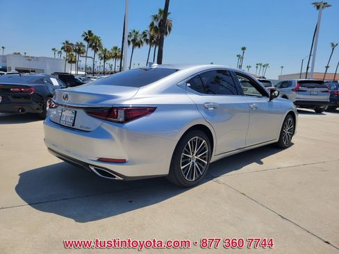 Used 2024 Lexus ES 350 w/ Accessory Package (Z1) FWD image 4