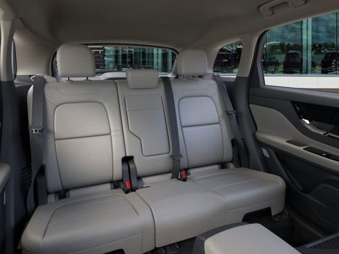 New 2026 Lincoln Corsair Premiere image 11