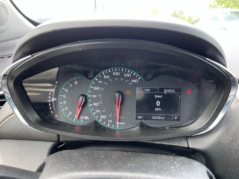 Used 2020 Chevrolet Trax LT FWD image 7