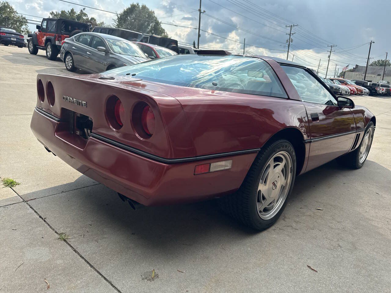 Used 1988 Chevrolet Corvette Coupe RWD image 7