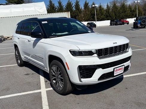 New 2026 Jeep Grand Cherokee L Summit image 2