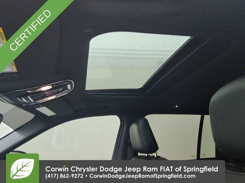 Used 2024 Jeep Grand Cherokee Altitude AWD/4WD image 28