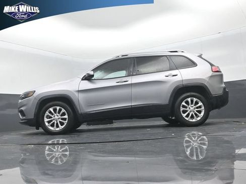 Used 2020 Jeep Cherokee Latitude FWD image 20