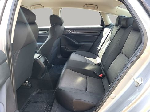 Used 2018 Honda Accord LX image 17