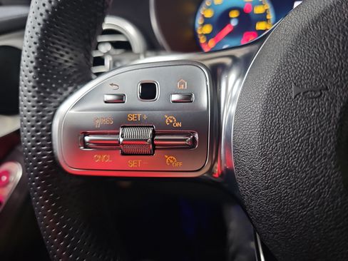 Used 2023 Mercedes-Benz GLC 300 4MATIC Coupe image 19