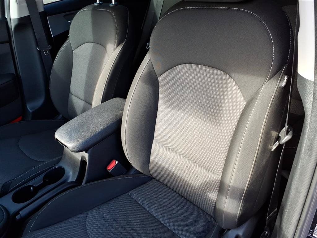 Used 2023 Kia Forte LXS FWD image 16