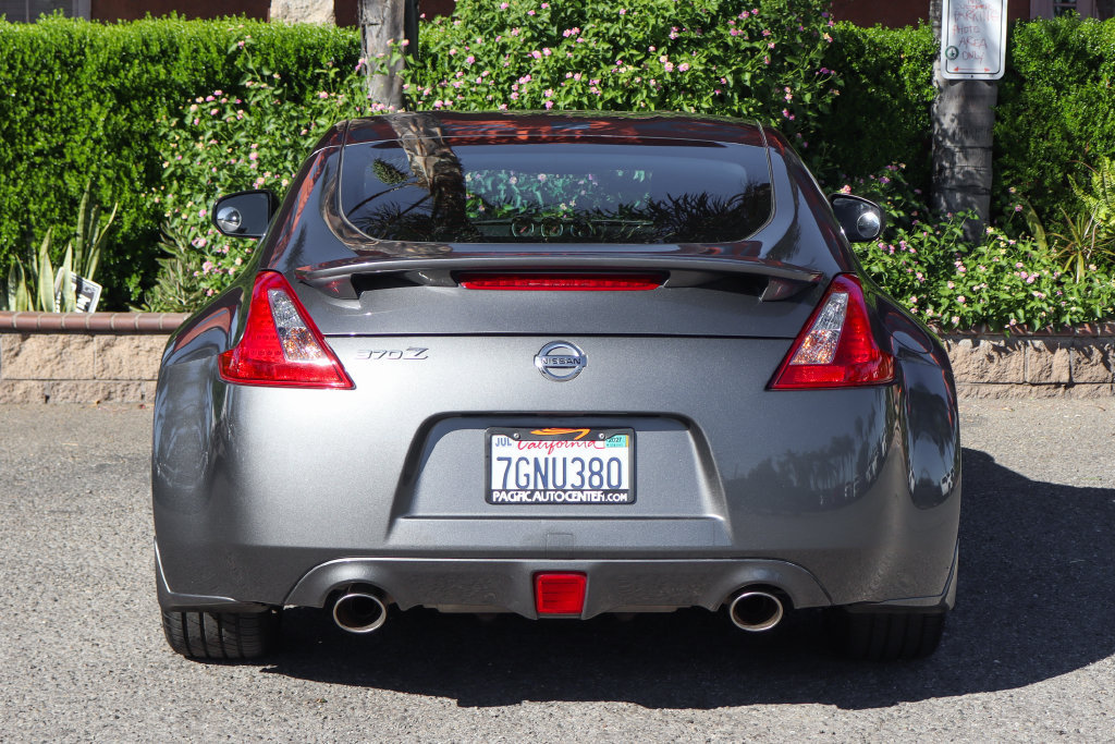 Used 2014 Nissan 370Z Coupe RWD image 7