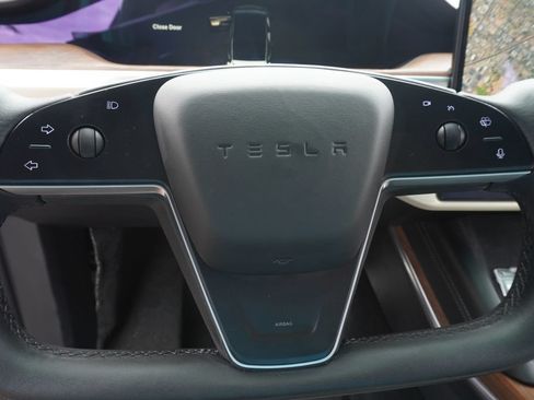 Used 2022 Tesla Model X AWD/4WD image 18