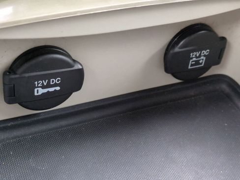 Used 2013 Dodge Grand Caravan SXT image 30