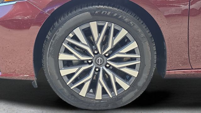 Used 2025 Nissan Altima 2.5 SV FWD image 20