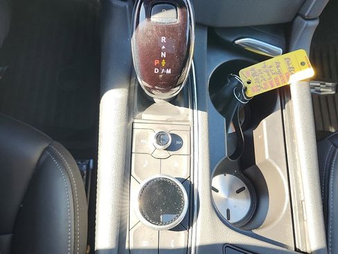 Used 2024 Cadillac XT6 Sport image 26