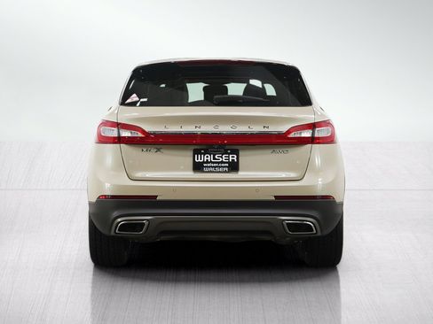 Used 2018 Lincoln MKX Reserve w/ Driver Assistance Package AWD/4WD image 4