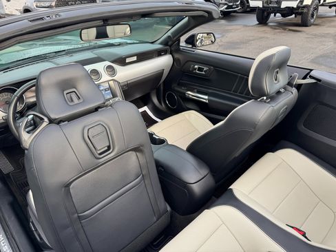 Used 2017 Ford Mustang GT Premium w/ Equipment Group 401A image 21