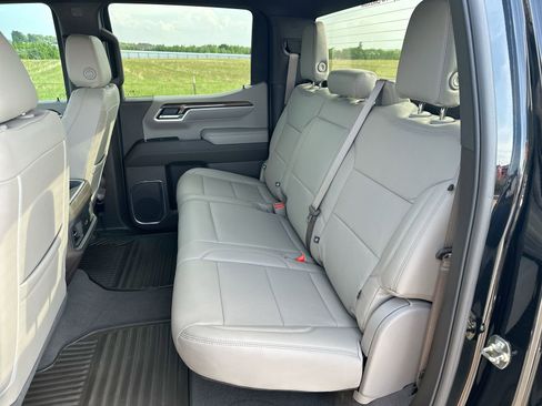 Used 2025 Chevrolet Silverado 1500 RST w/ Z71 Off-Road Package AWD/4WD image 23