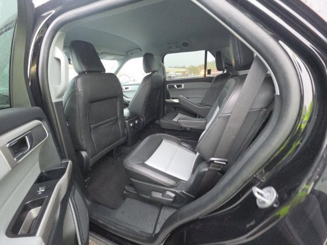 Used 2023 Ford Explorer XLT w/ Equipment Group 202A AWD/4WD image 25