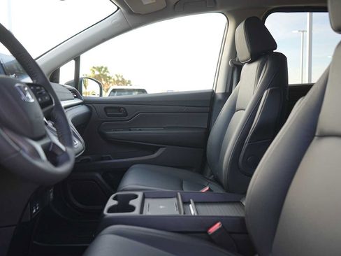 Used 2026 Honda Odyssey EX-L image 11