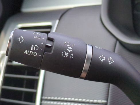 New 2025 Land Rover Discovery Dynamic SE image 28