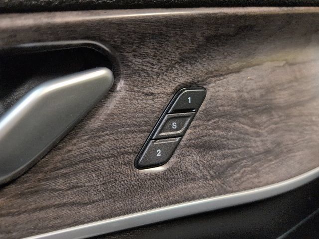 Used 2023 Jeep Grand Cherokee Limited AWD/4WD image 16