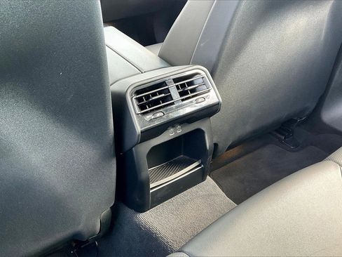 Used 2024 BMW 530i image 33