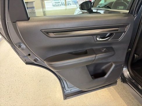 Used 2025 Honda CR-V EX image 37