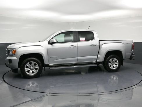 Used 2016 GMC Canyon SLE image 2