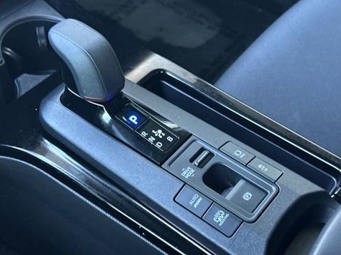 Certified 2024 Toyota Prius Prime SE image 32