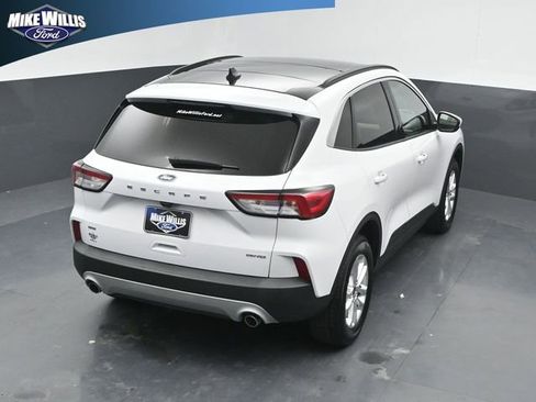 Used 2021 Ford Escape SE w/ Cold Weather Package image 15